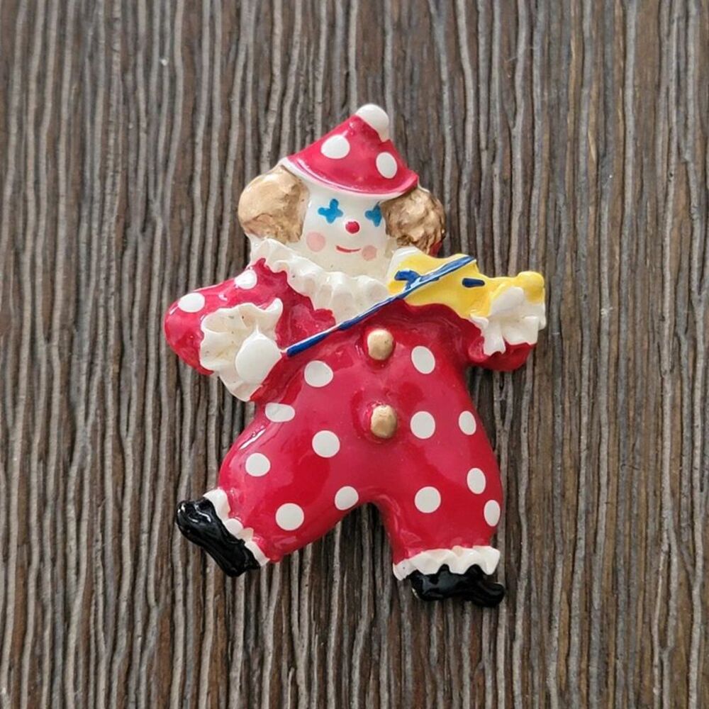 Vintage Red Enamel Clown Brooch Playing Violin